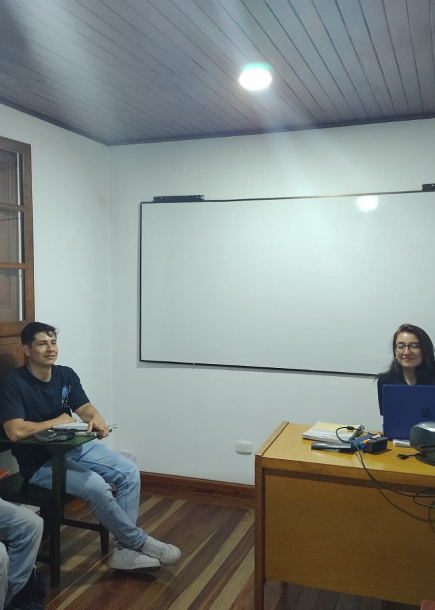 Sala especializada para nuestros cursos